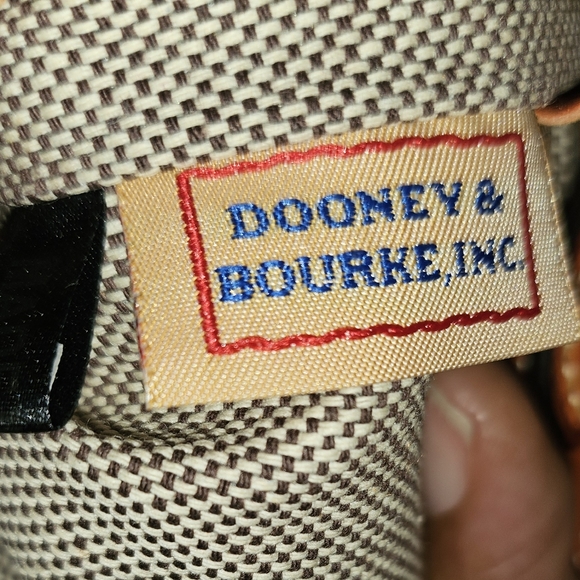 Vintag Dooney & Bourke florentine tote - Picture 12 of 17